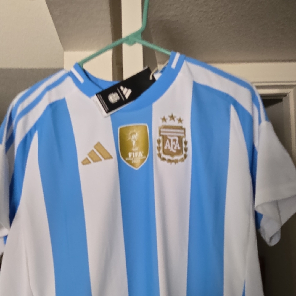 Argentina Adidas Women's Light Blue and White Soccer Jersey Size XL 2022 FIFA